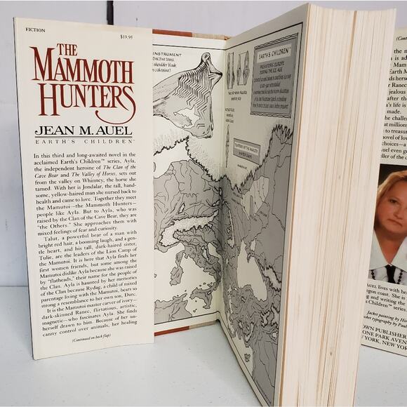 The Mammoth Hunters by Jean Auel Hardcover #3 - Picture 2 of 6